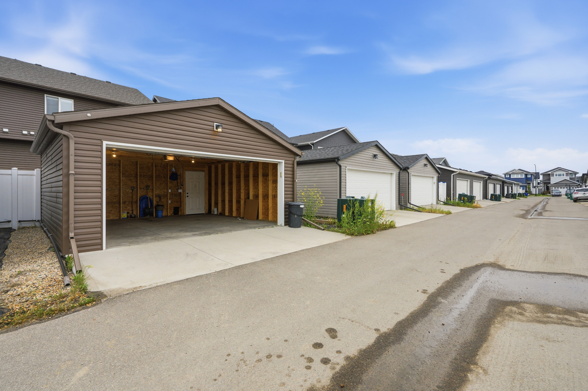 Brighton 半独立屋| 855 McFaull Rise| 1,642尺+4卧+4卫+双车库+2021年建——林与唐地产 - 16